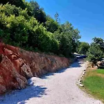 Апартаменты ονειρόπετρα 2 Mouzaki